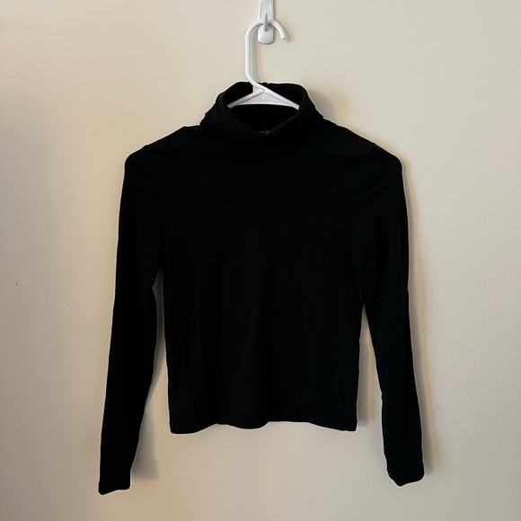 Zara Black turtleneck. - Picture 1 of 3